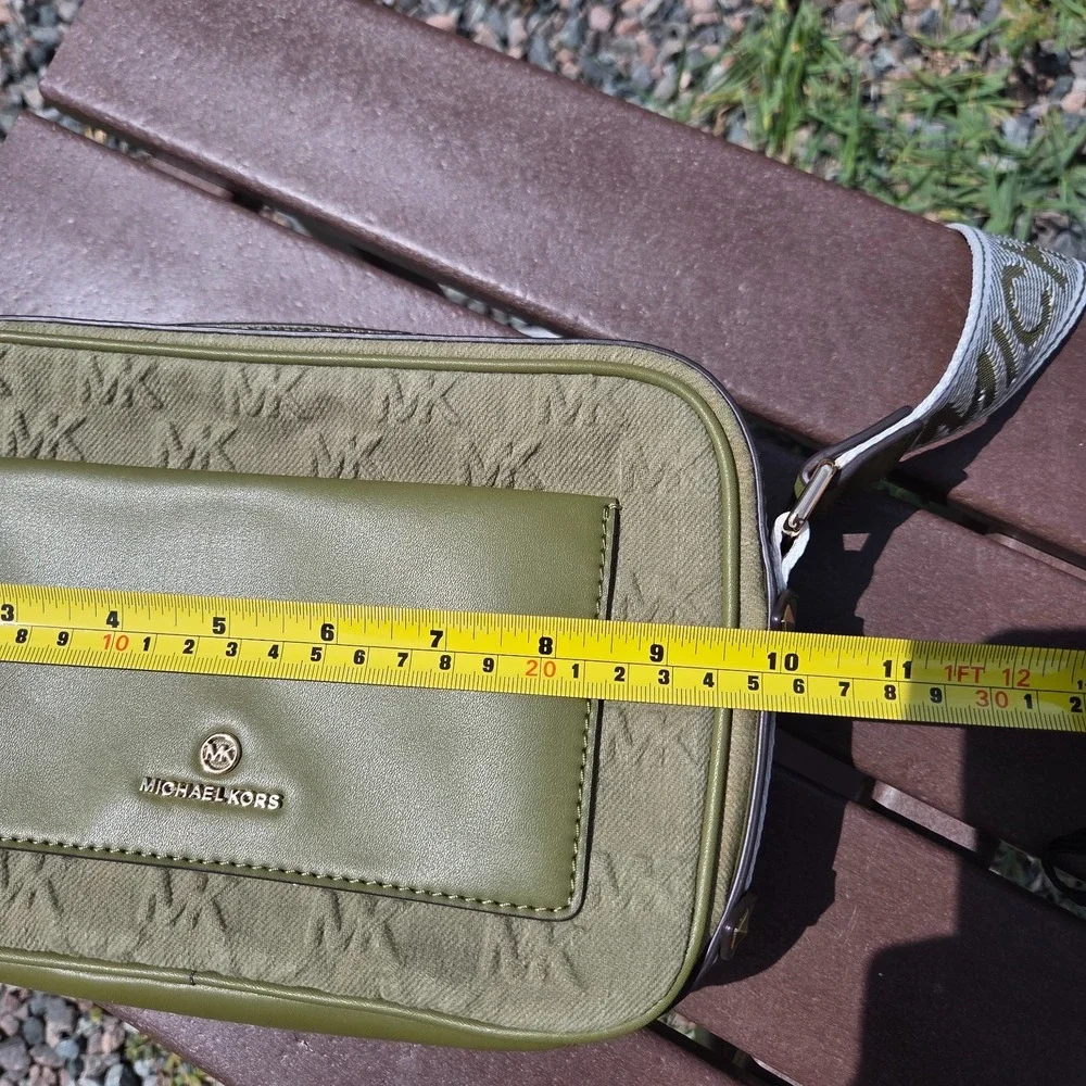 Michael Kors Maeve Logo Large East West Pocket Crossbody Smokey Olive Green - Picture 10 of 14